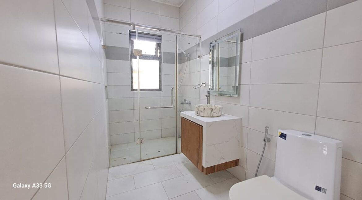 WhatsApp Image 2025-12-04 at 11.46.13