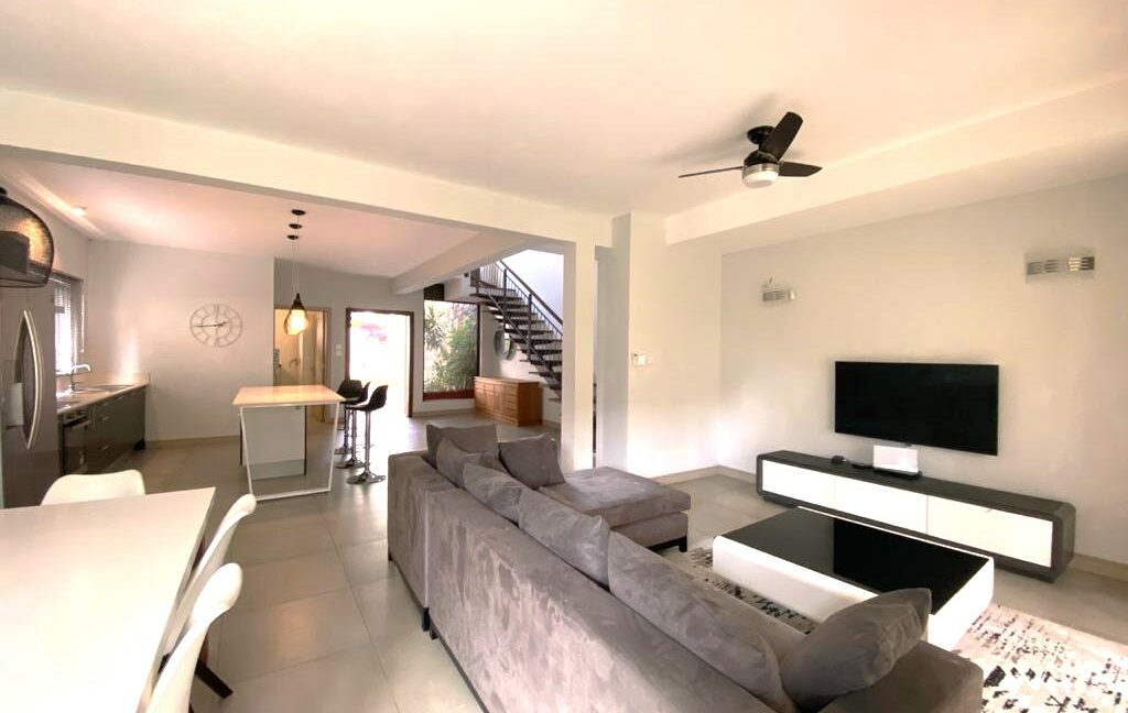 WhatsApp Image 2026-04-16 at 17.03.54