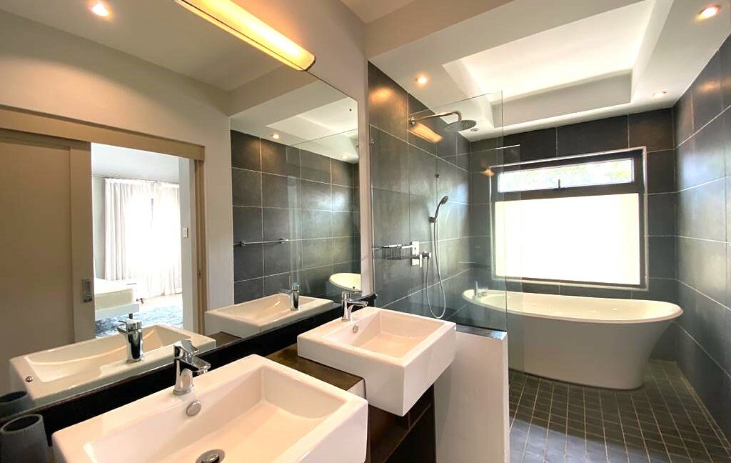 WhatsApp Image 2026-04-16 at 17.03.56