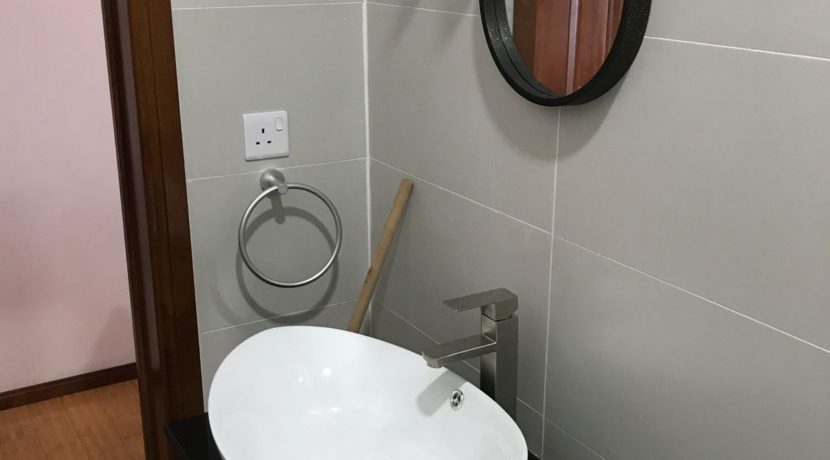 e890a29d-a0d9-42e8-931c-87a2233884ee