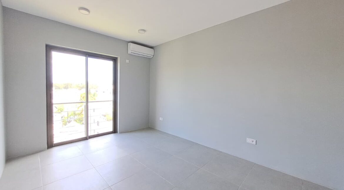 WhatsApp Image 2026-01-28 at 09.49.05 (1)