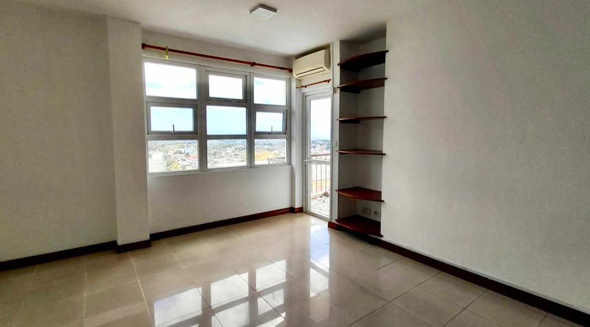 WhatsApp Image 2025-10-29 at 15.37.38 (1)