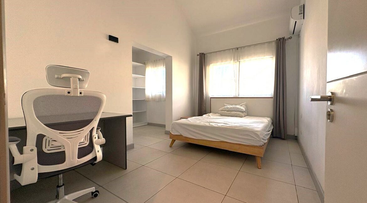 WhatsApp Image 2026-04-16 at 16.37.35