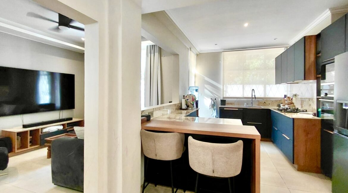 afc34105-aa6e-48f2-aab3-313cec590215