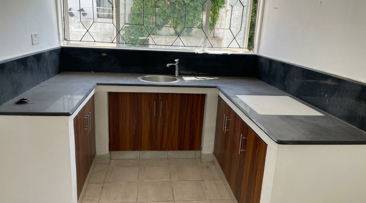 WhatsApp Image 2025-10-16 at 10.09.31