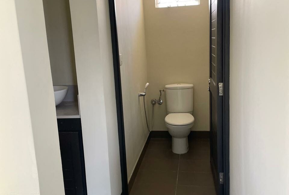 WhatsApp Image 2025-10-16 at 10.09.37