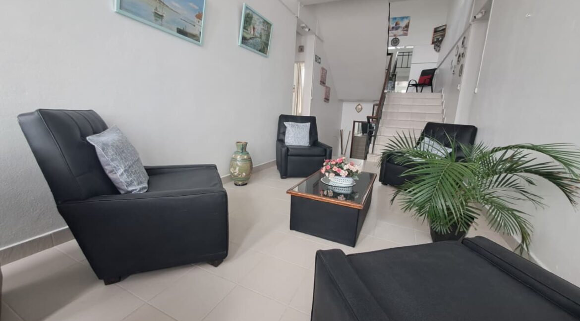 WhatsApp Image 2025-11-05 at 09.28.11 (1)