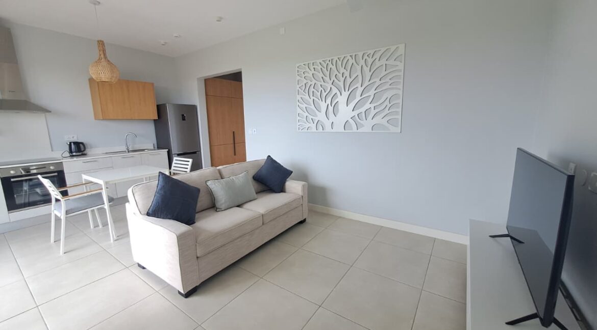 WhatsApp Image 2025-11-17 at 09.14.52 (1)