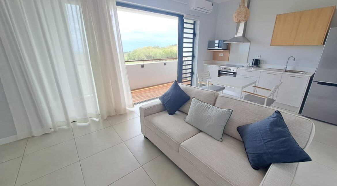 WhatsApp Image 2025-11-17 at 09.14.54 (1)