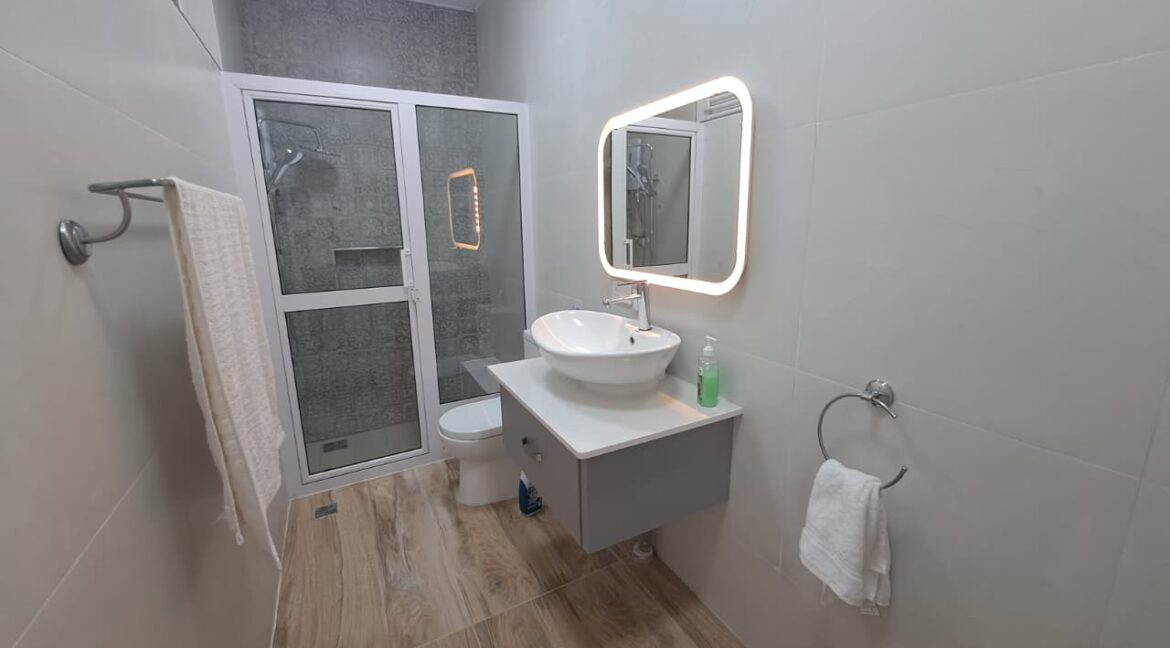 WhatsApp Image 2025-11-19 at 15.46.54 (1)