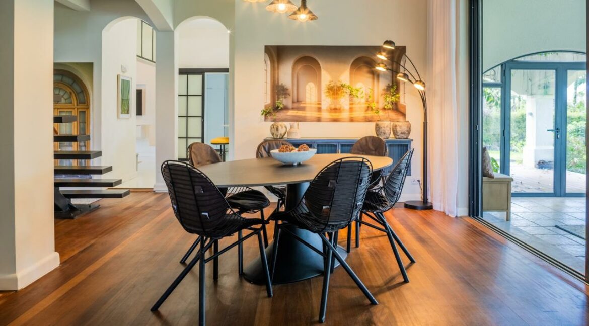 WhatsApp Image 2025-12-04 at 14.37.23 (1)