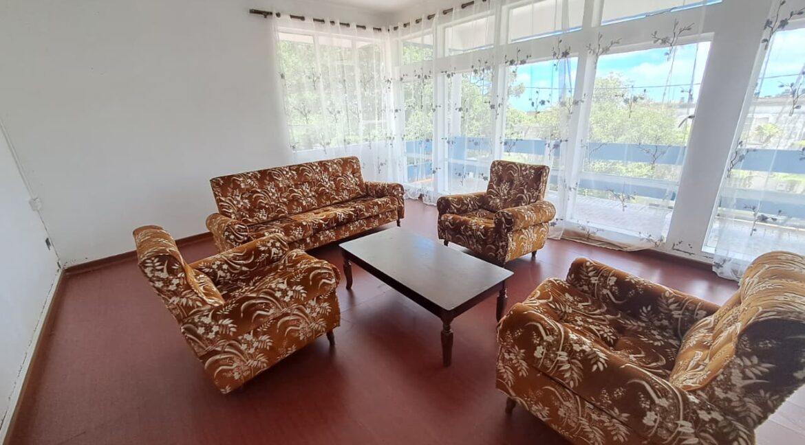 WhatsApp Image 2025-12-09 at 14.52.44