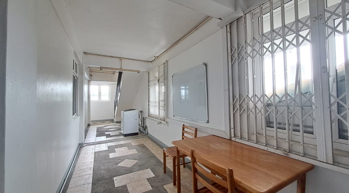 WhatsApp Image 2025-12-11 at 15.51.53 (2)