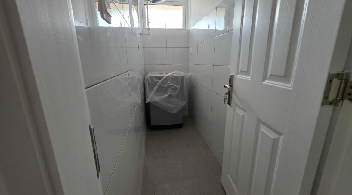 WhatsApp Image 2025-12-16 at 16.18.08 (1)