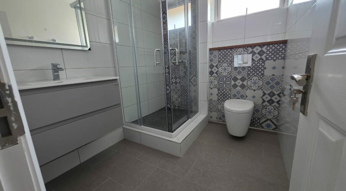 WhatsApp Image 2025-12-16 at 16.18.08