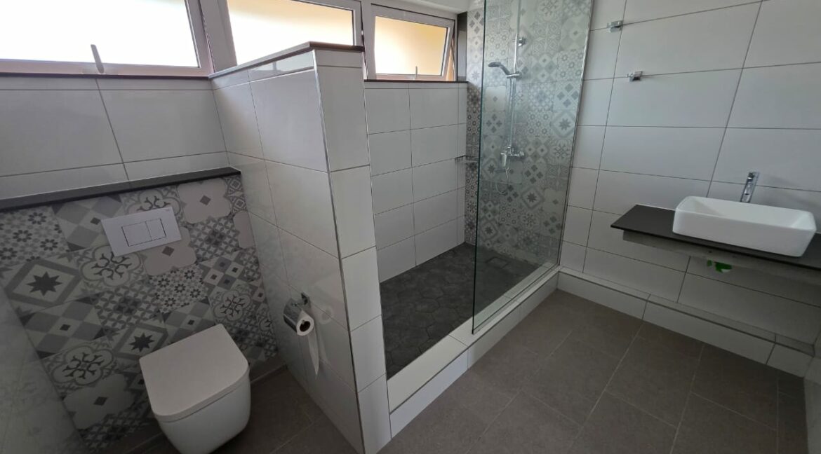 WhatsApp Image 2025-12-16 at 16.18.09 (2)