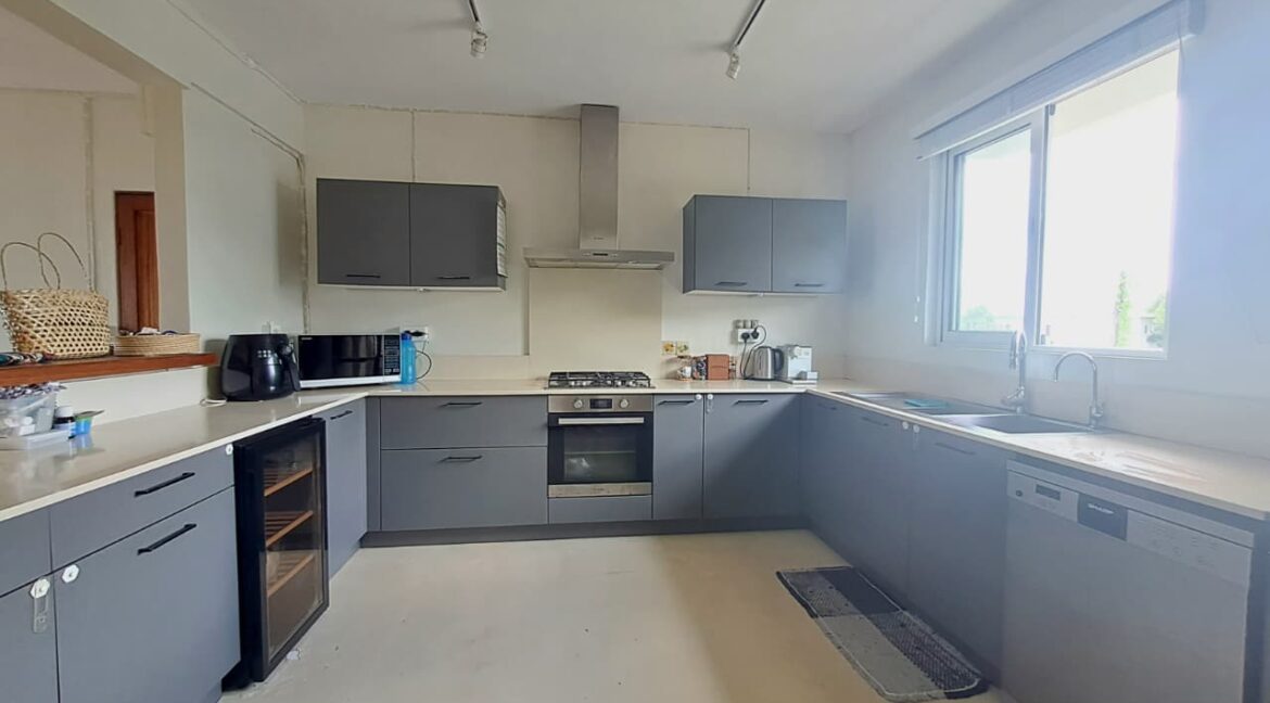 WhatsApp Image 2025-12-16 at 19.06.33