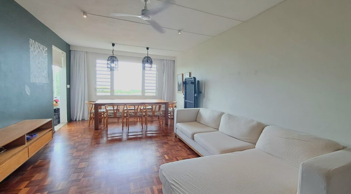 WhatsApp Image 2025-12-16 at 19.06.37