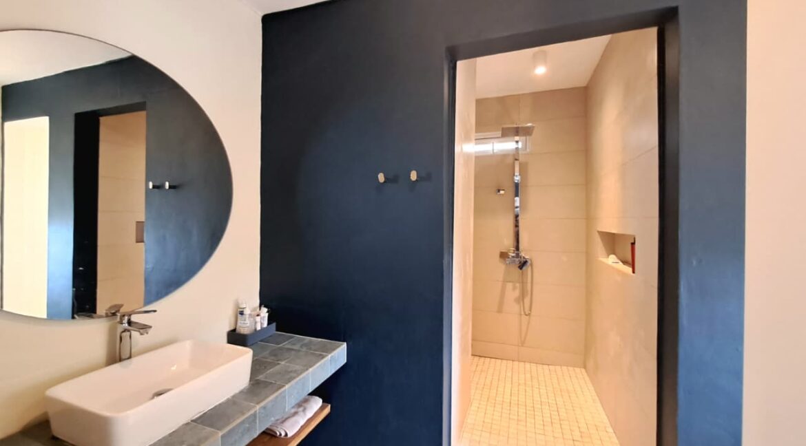 WhatsApp Image 2025-12-16 at 19.06.44