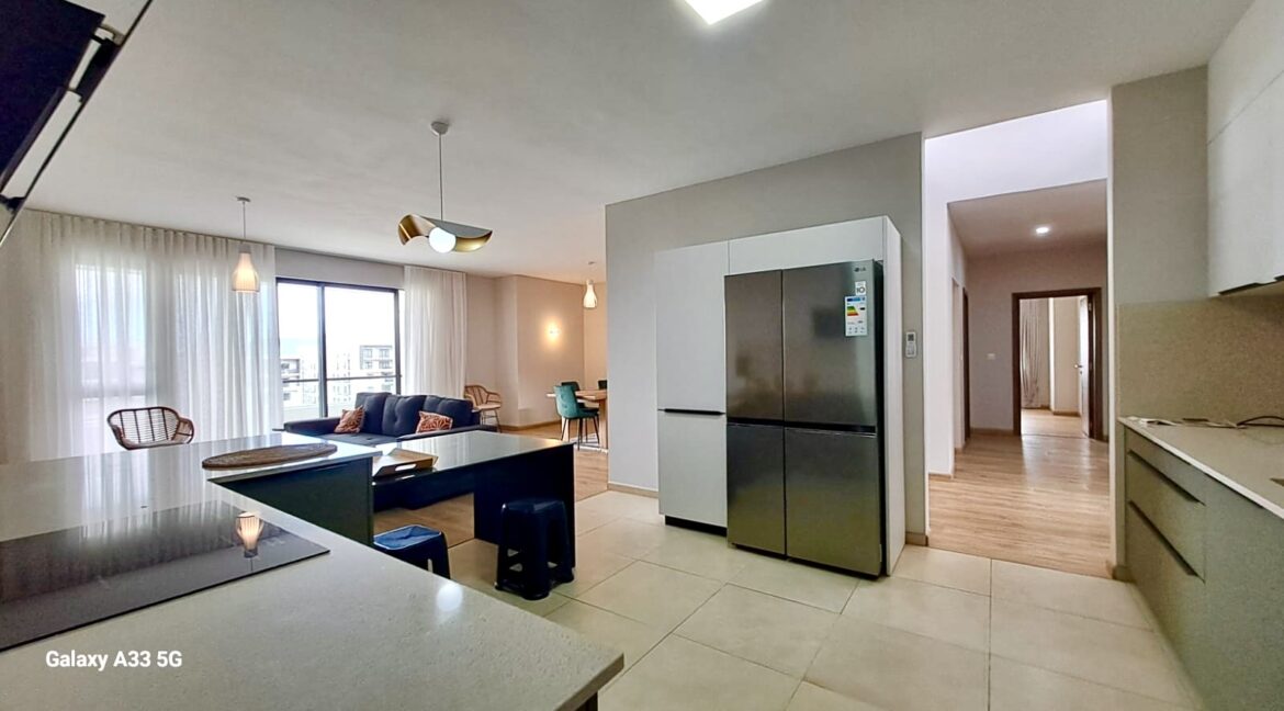 989877c3-713b-4d08-adfb-dd8ebd1d8386