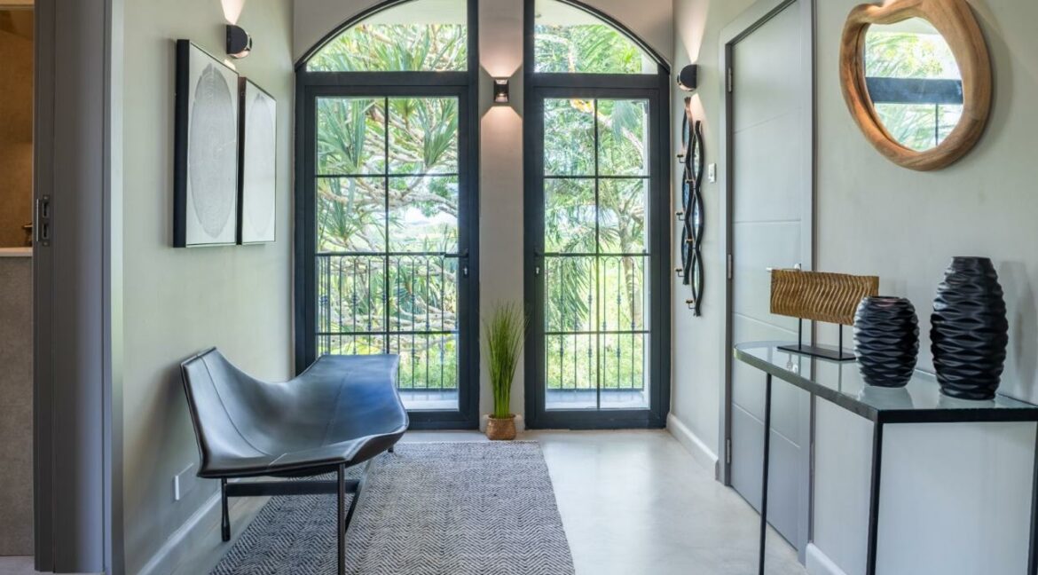 WhatsApp Image 2025-12-04 at 14.37.22