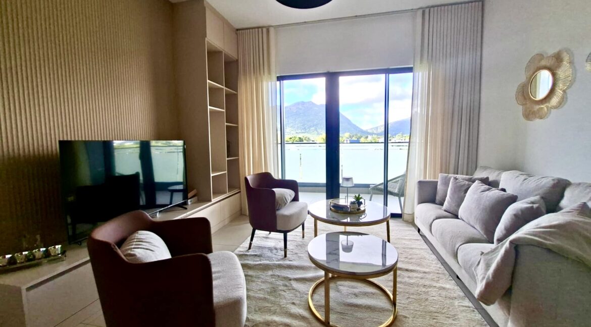 5ff22dbb-1150-412d-8a59-39a7b71fbe32