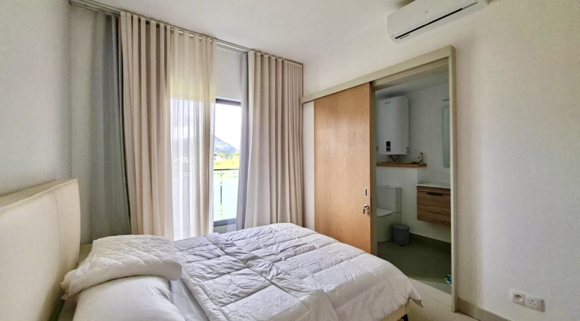 b0ba2918-ec8a-4675-b4aa-e6c6475901ae