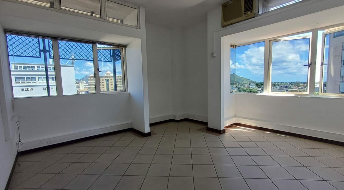 8bac3dc2-7e5e-4496-a1ab-5b80a2ff68c4