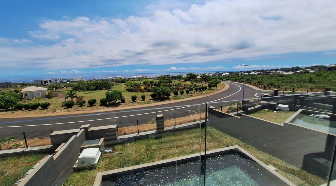 WhatsApp Image 2026-04-14 at 16.20.27 (1)