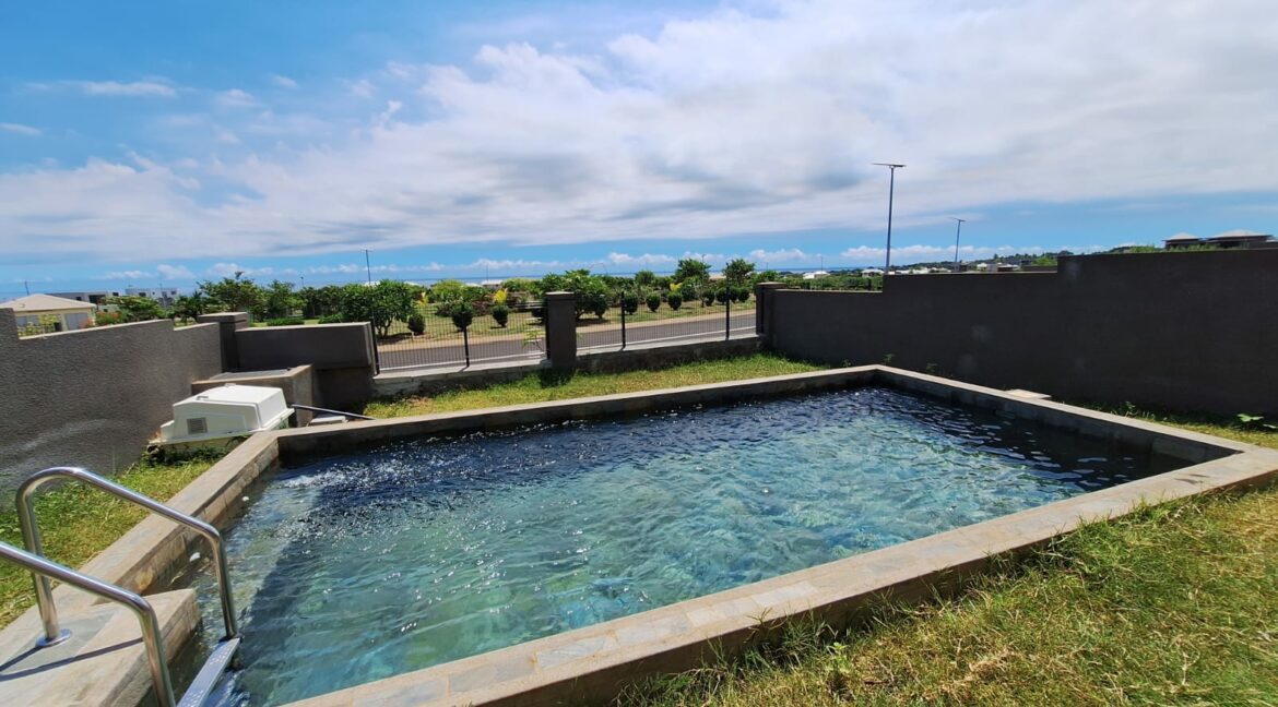 WhatsApp Image 2026-04-14 at 16.20.28