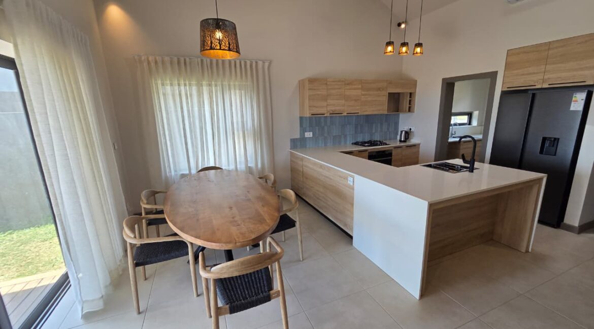 WhatsApp Image 2026-04-17 at 16.36.37 (2)