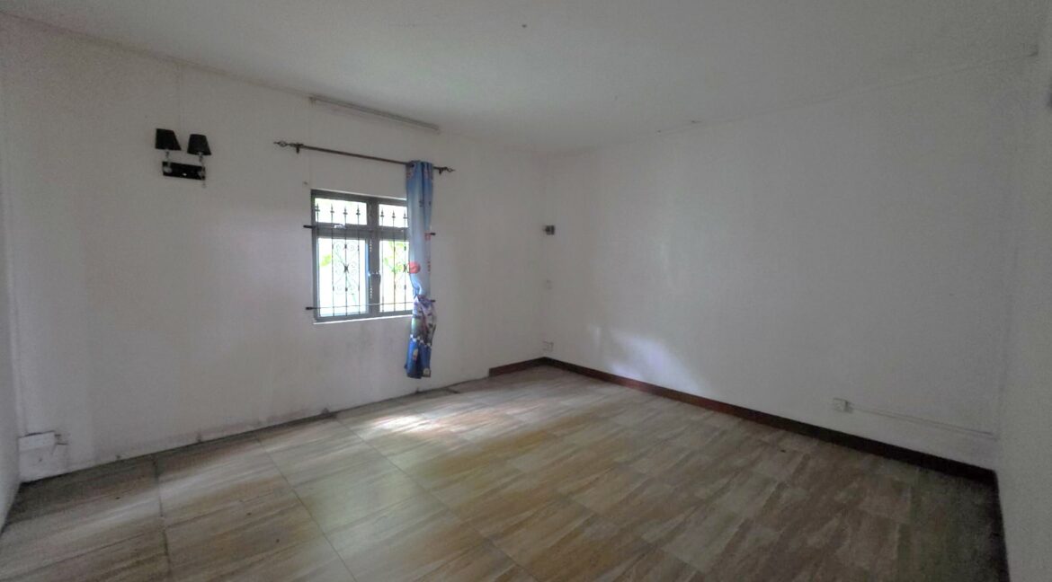 WhatsApp Image 2026-04-20 at 11.42.48