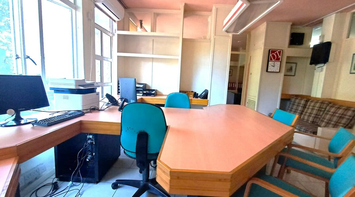 c6536814-8c69-49b8-bb5d-9e617c1f2031