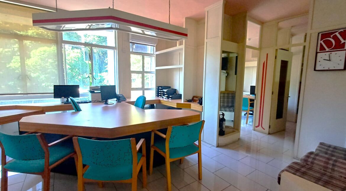 d932bbd6-6f10-4b34-b820-d98967f9f8b2