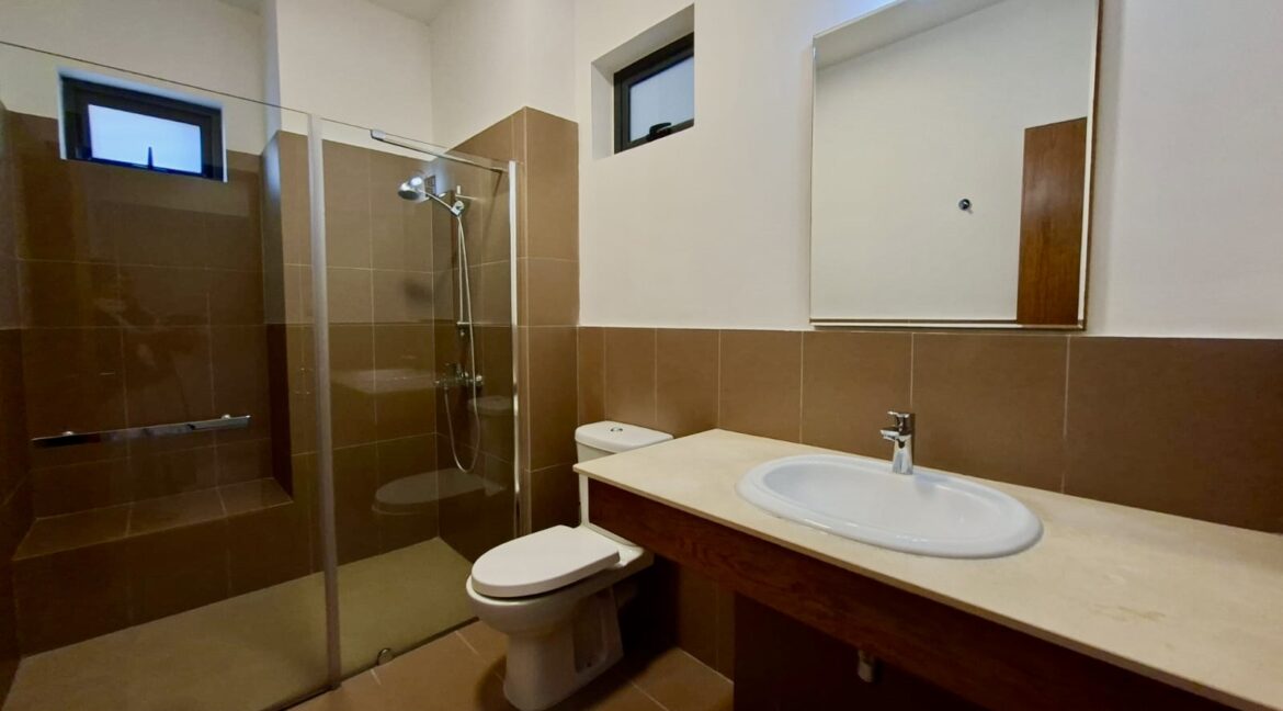 e4c05b3c-31e9-456e-98d4-1339510d5811