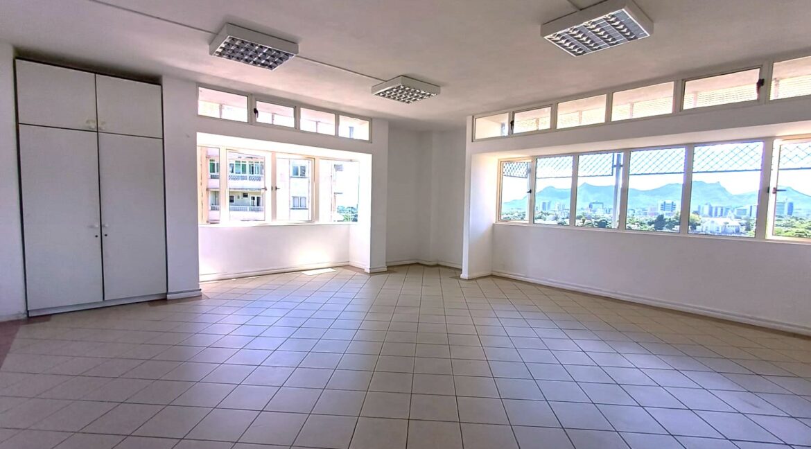 ebb50bd9-891c-42d2-aaa4-c30cef61f650