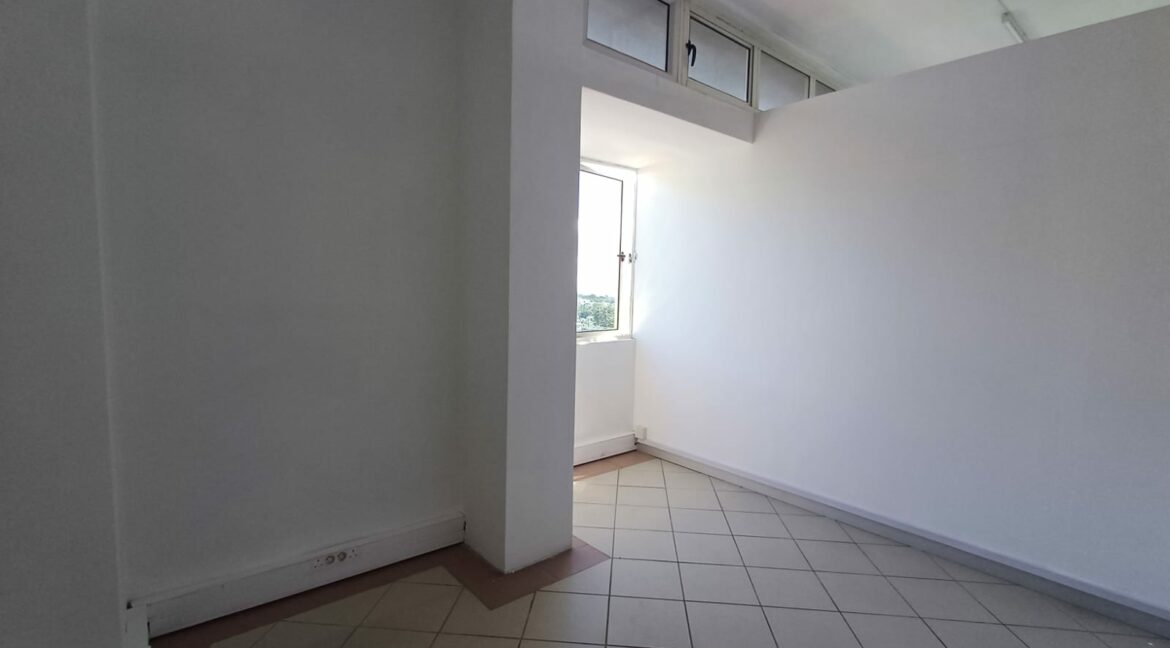 fad563dd-eb93-4b2b-86c2-6b36aa622e70